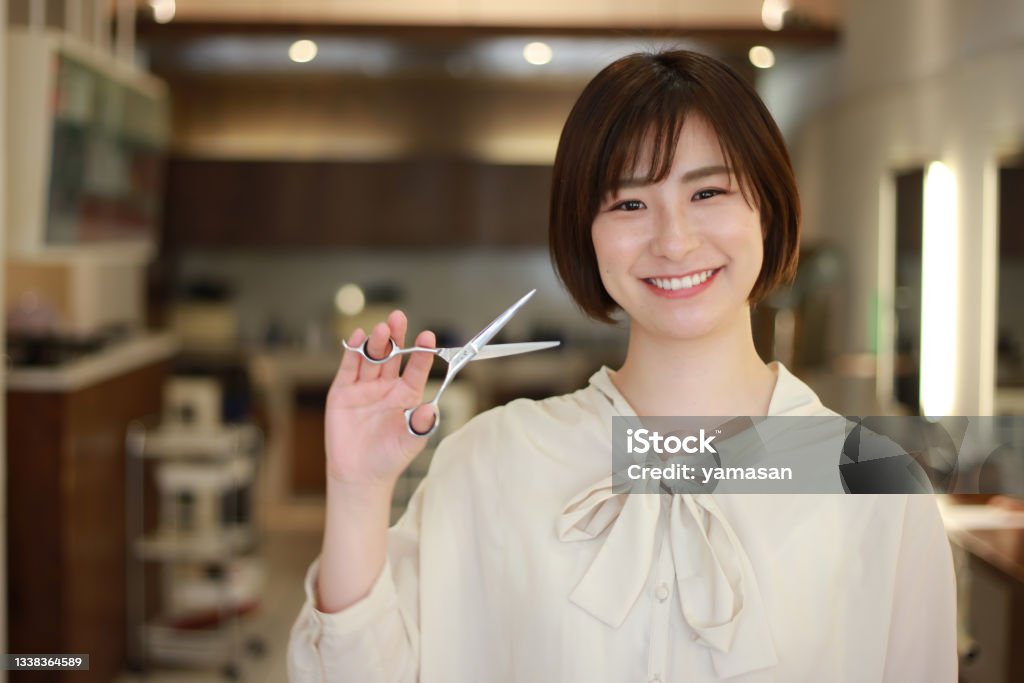 スタイリスト 佐藤 麻衣